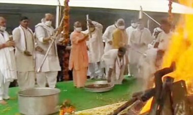 पंचतत्व में विलीन हुए कल्याण सिंह : बेटे राजवीर सिंह ने दी मुखाग्नि, CM योगी समेत BJP के बड़े नेता भी अंतिम संस्कार में हुए शामिल