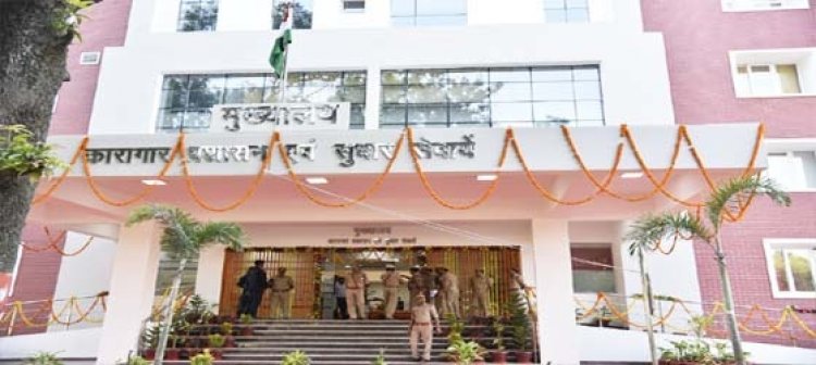 लखनऊ : शासन की लचर कार्यप्रणाली से बिगड़ी जेल की व्यवस्था, लखनऊ जेल में हो रही प्रतिमाह 35 लाख की वसूली
