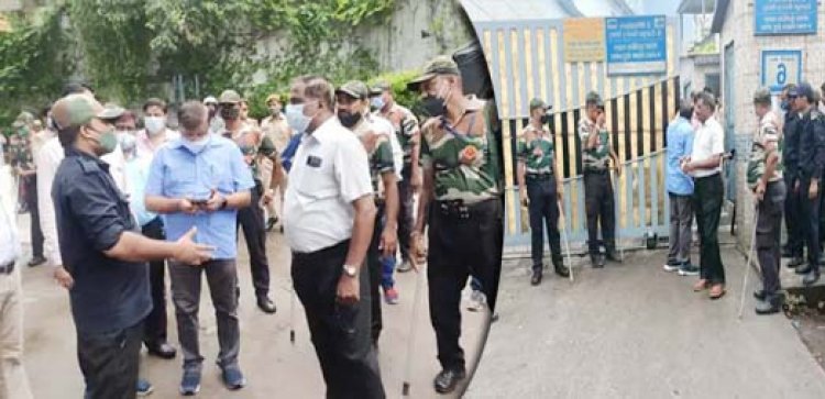 कानपुर का सबसे बड़ा मॉल सील : हाउस और वाटर टैक्स का 26 करोड़ रुपए बकाया, पुलिस ने सभी कर्मचारियों को बाहर किया, निगम अफसरों ने सभी गेट पर लगाया ताला