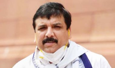 कोर्ट में पेश नहीं होने पर AAP नेता संजय सिंह के खिलाफ गिरफ्तारी वारंट जारी, 17 सितंबर से पहले गिरफ्तार करने का निर्देश