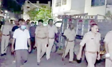 कानपुर में GSVM के जूनियर डॉक्टरों से मारपीट:शराब पीकर हंगामा करने का आरोप, लोगों ने समझाया तो भिड़ गए, फिर लोगों ने दौड़ाकर पीटा, कार भी तोड़ डाली