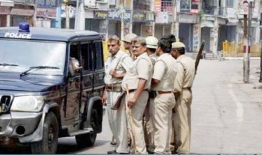 उत्तर प्रदेश : आगरा में हथियारों से लैस बदमाशों ने की लाखों की डकैती, डॉक्टर के घर बोला धावा