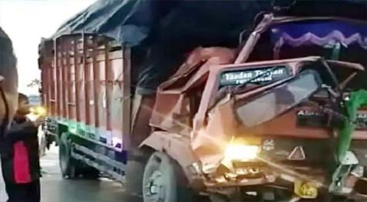 ग्रेटर नोएडा : ईस्टर्न पैरिफेरल एक्सप्रेस वे में हादसा:तेज रफ्तार कैंटर ने मारी टक्कर, केबिन में फंसे ड्राइवर और क्लीनर; 1 की मौत, 1 घायल