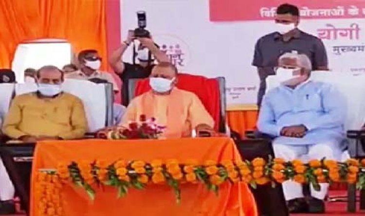 बाराबंकी में सीएम योगी आदित्यनाथ दौरे पर पहुंचे : 186 विकास परियोजनाओं का लोकार्पण और शिलान्यास किया