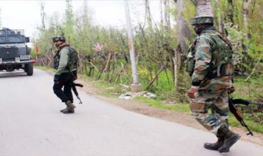 कश्मीर में आतंकियों का 'खूनी खेल', बीते 40 घंटे में 5 लोगों की हत्या, माहौल बिगाड़ना मकसद