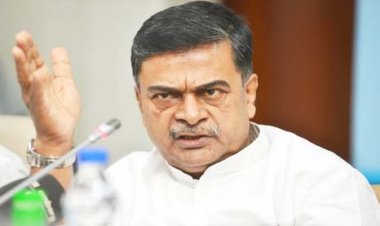 ऊर्जा मंत्री RK सिंह ने ली अहम बैठक : केंद्र ने कोयला संकट के दावों को नकारा, बोले- गलत मैसेज से कन्फ्यूजन हुआ