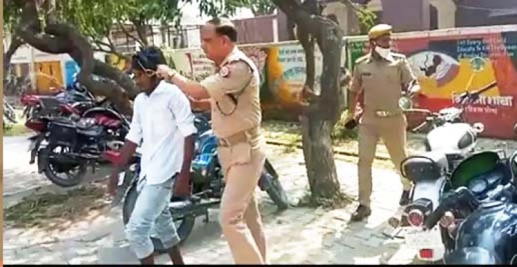 आजमगढ़ SP की गाड़ी को रोकना युवक को पड़ा महंगा : गाड़ी से उतरकर SP ने की युवक की जमकर पिटाई, रेप मामले में शिकायत लेकर पहुंचे थे पीड़ित