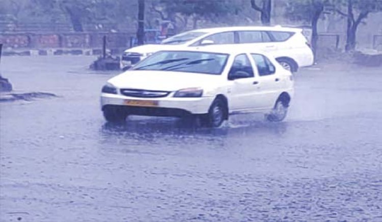 Uttarakhand : चमोली में बारिश के बाद IMD ने जारी किया ‘रेड अलर्ट’, एहतियात के तौर पर रोकी गई चारधाम यात्रा