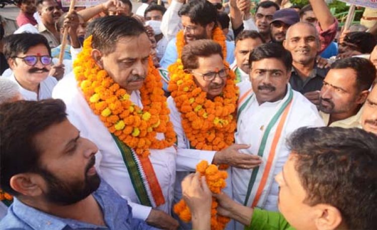 लखनऊ में जगह-जगह हुआ प्रतिज्ञा यात्रा का स्वागत, चंद्रिका देवी माँ के दर्शन से हुआ यात्रा का राजधानी में शुभारंभ