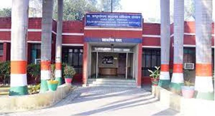 यूपी जेल एसोसिएशन चुनाव को लेकर मची पशोपेश : तारीख तय, पर्यवेक्षक नियुक्त, फिर भी नही हुआ चुनाव, चहेते लोगो को जिताने के लिए टाला गया चुनाव