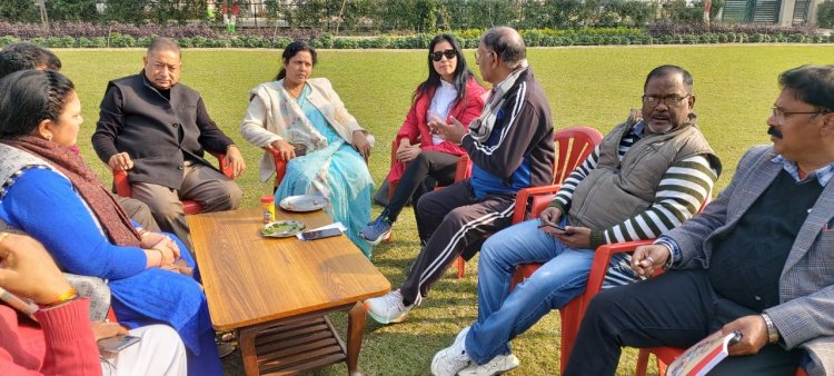 चैरिटेबल ट्रस्ट व आशियाना परिवार का कार्यक्रम : आशियाना में गरीबों को वितरित किये गए कंबल भोजपुरी फ़िल्म अभिनेत्री करिश्मा हुई शामिल