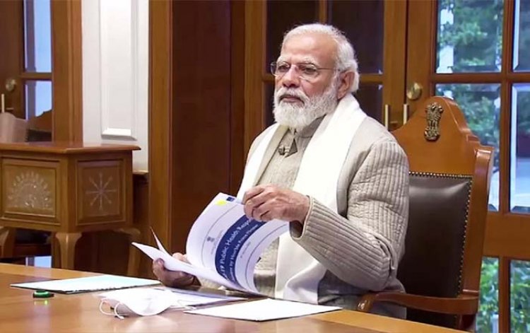 पीएम मोदी ने की अधिकारियों के साथ बैठक, देश में कोविड-19 की स्थिति की समीक्षा के लिए   हुआ मंथन