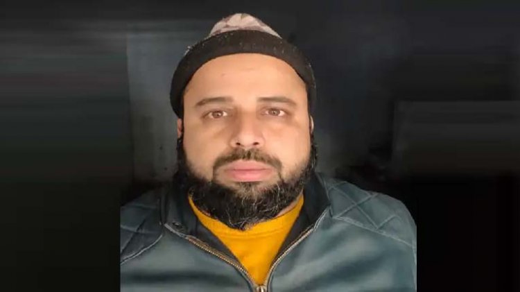 उत्तर प्रदेश के कई जिलों में सक्रिय फर्जी पासपोर्ट गैंग : तीन जिलों का गैंग से कनेक्शन निकला, नकली दस्तावेज तैयार कर बनाते हैं पासपोर्ट, कर्नलगंज थानेदार की भूमिका संदिग्ध; आरोपियों को पकड़ने के बाद छोड़ा