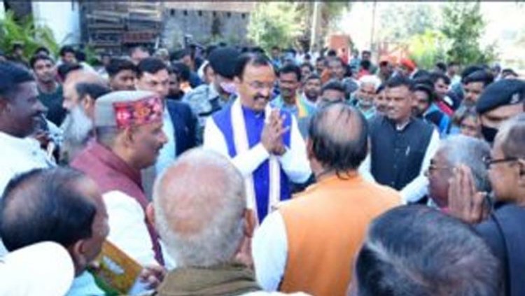 10 मार्च को सपा, बसपा, कांग्रेस का 12 बजाने जा रही यूपी की जनता : डिप्टी सीएम केशव प्रसाद मौर्य