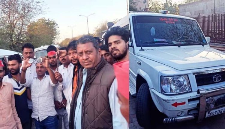 मतगणना स्थल पर बने स्ट्रॉंग रूम परिसर में रिटर्निंग अफसर की गाड़ी से मिले छेनी-हथौड़ी :  सपाइयों ने किया हंगामा
