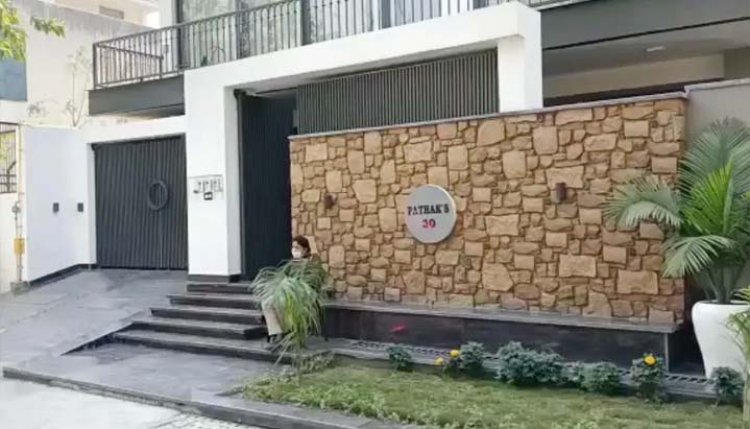 गाजियाबाद के इंदिरापुरम में बिल्डर के यहां इनकम टैक्स की रेड : एक दिन पहले ही लौटे थे विदेश से, तीन थानों के 40 पुलिसकर्मियों को इस कोठी के आसपास तैनात किया गया
