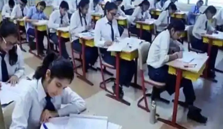 UP Board Exam 2022: होली के अवकाश में अटके छात्रों के प्रवेश पत्र, इस डेट से बंटने की उम्मीद