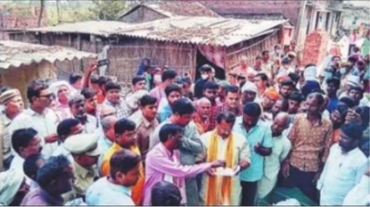 कुशीनगर में भाजपा की जीत पर बाबर ने बांटी थी मिठाई, पड़ोसियों ने पीट-पीटकर मार डाला