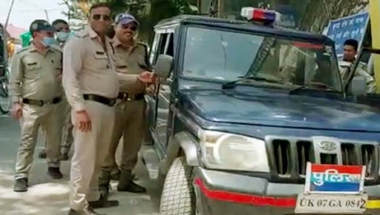 उत्तराखंड में सेक्स रैकेट का पर्दाफाश : थाना पुलिस, ह्यूमन ट्रैफिकिंग यूनिट और साइबर क्राइम टीम ने संयुक्त रूप से मारा छापा