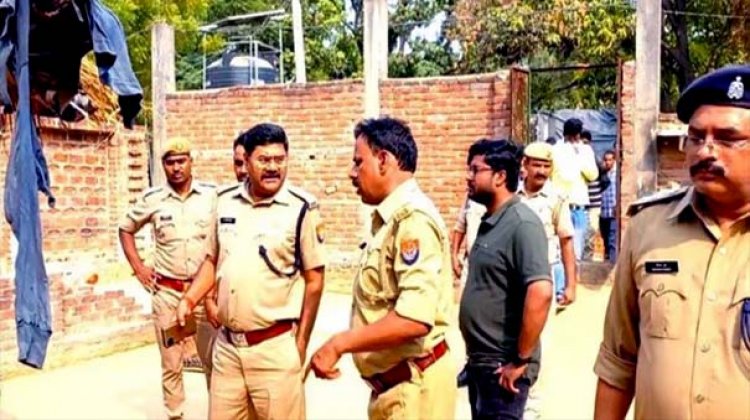 कन्नौज जिले के ठठिया थाना क्षेत्र में पत्नी की हत्या कर पति ने लगाई फांसी : मौके पर मिलीं भांग की गोलियां