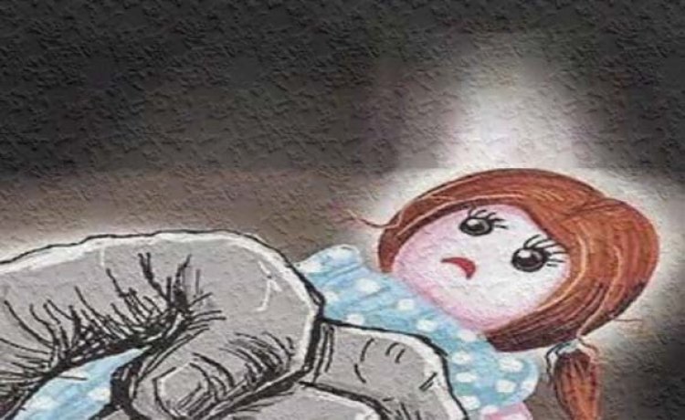नोएडा के दनकौर में सात महीने की मासूम से दुष्कर्म : बच्ची की हालत गंभीर, ग्रामीणों ने आरोपी को दबोचकर पुलिस को सौंपा