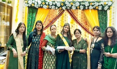 इण्डियन हेल्पलाइन की प्रबंध सम्पादिका “सुनीता दोहरे” के निवास स्थान पर हरियाली तीज के उपलक्ष्य में सावन तीज उत्सव का हुआ आयोजन