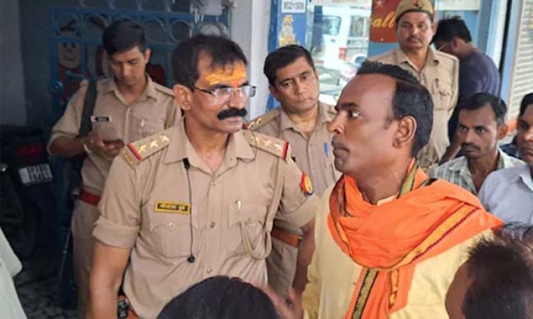कानपुर के पीरोड स्थित एक स्कूल में दूसरे धर्म की प्रार्थना पर उपजा विरोध, एसीपी ने दिए सिर्फ राष्ट्रगान कराने के निर्देष