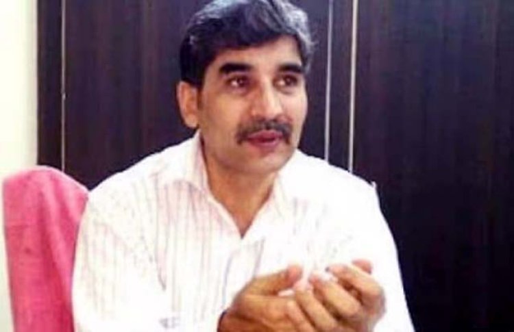लखनऊ मंडल के एडी बेसिक व पूर्व डीआईओएस डॉ. मुकेश कुमार सिंह निलंबित