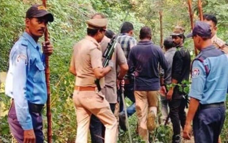 कानपुर आईआईटी में तेंदुए को पकड़ने के लिए वन विभाग ने अब दो स्थानों पर ट्रैंकुलाइजर गन के साथ टीमों को तैनात किया