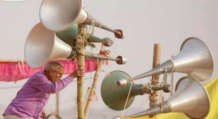 मुख्यमंत्री योगी आदित्यनाथ ने धार्मिक स्थलों पर नियम विरुद्ध तरीके से लाउड स्पीकर बजाने के खिलाफ कार्रवाई करने का दिया आदेश