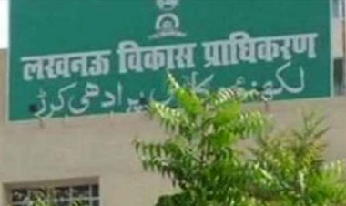 लखनऊ विकास प्राधिकरण ने गोमती नगर क्षेत्र में नियम विरुद्ध बने बिना नक्शे के मैरिज लॉन समेत तीन भवन किये सील